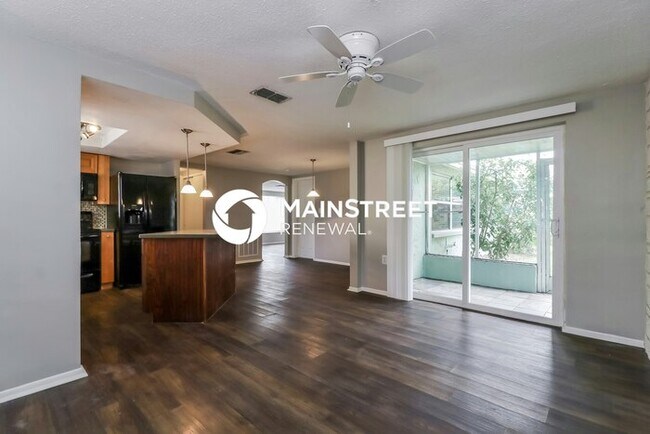 Building Photo - 3 Bedroom Pet-Friendly Home in Port Richey...