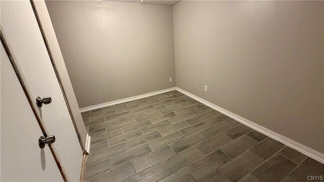 Building Photo - 104 Finwood Dr