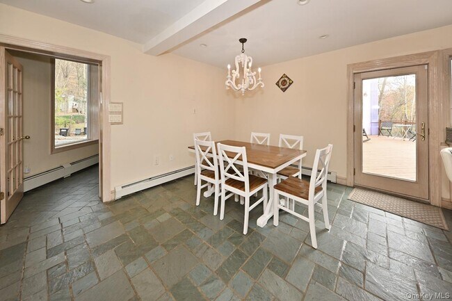 Building Photo - 27 Sky Meadow Rd