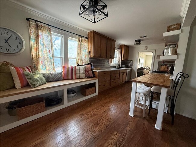 Building Photo - 4900 N College Ave