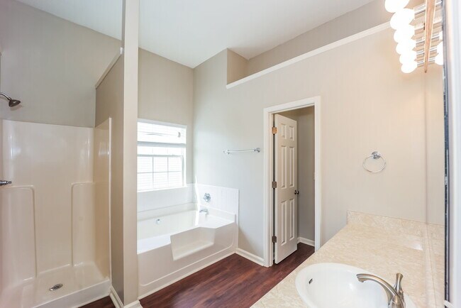 Building Photo - 2615 Thunder Basin Way