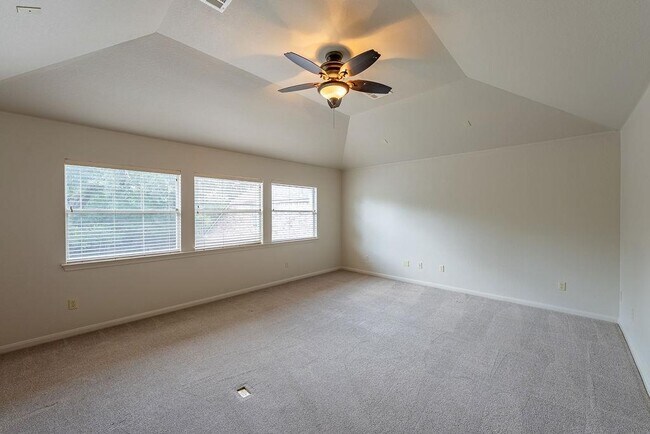 Building Photo - 7909 Adelaide Dr