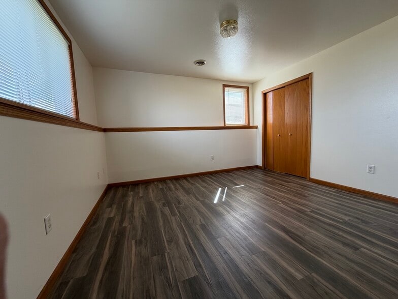 Primary BR - 517 Trail Side Dr