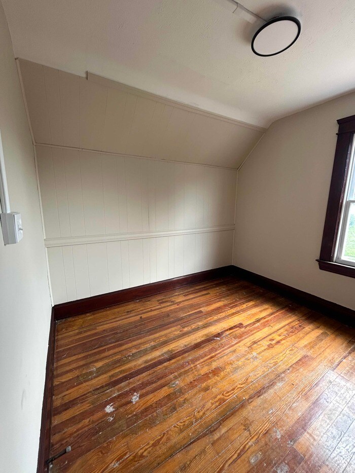 Building Photo - 3344 W 44th St
