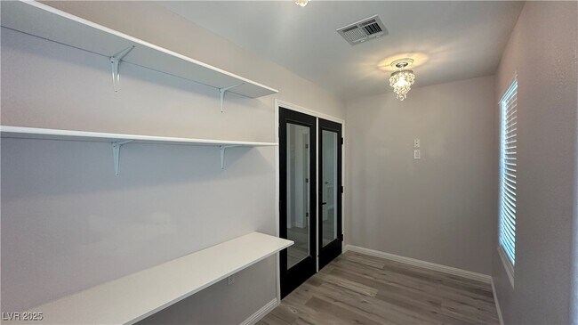 Building Photo - 5273 Candlespice Way