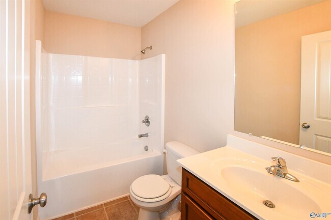 Building Photo - 324 Falling Water Ln SW