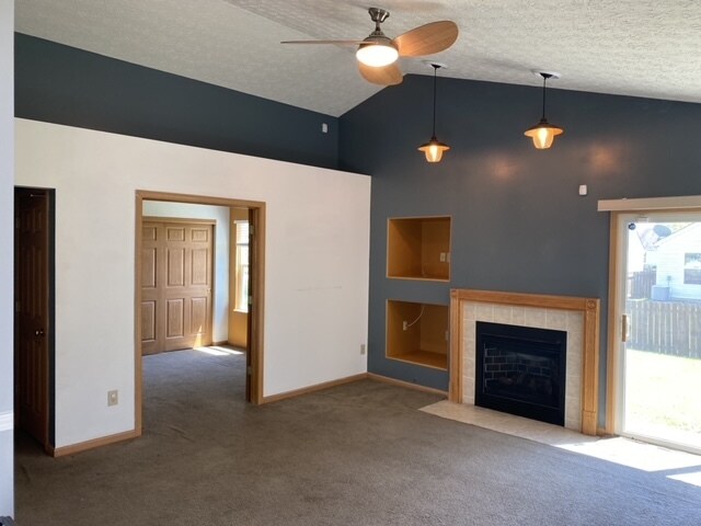 Building Photo - 3884 Boyer Ridge Dr