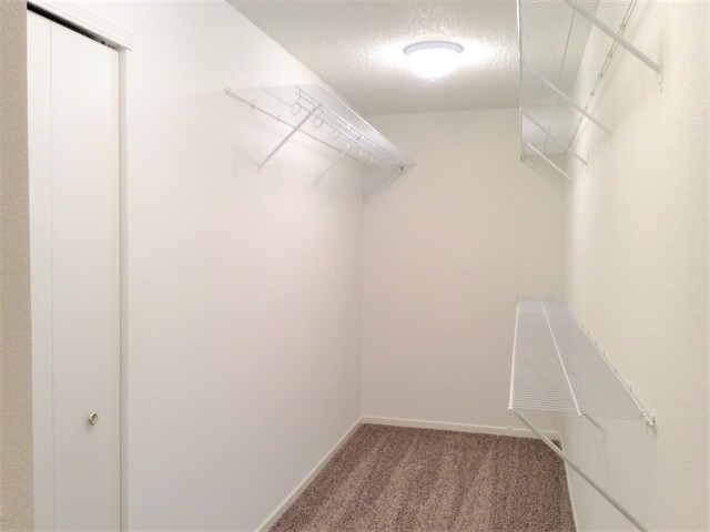 Building Photo - 8284 S Midnight Dr