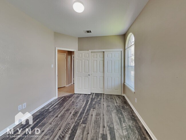 Building Photo - 2800 Single Trace Ct