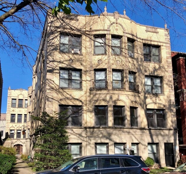 Building Photo - 1436 W Farragut Ave