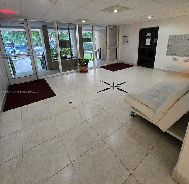Building Photo - 250 180th Dr