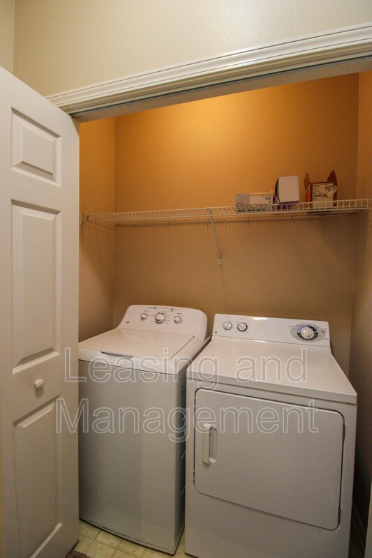 Building Photo - 2037 Telfair Way