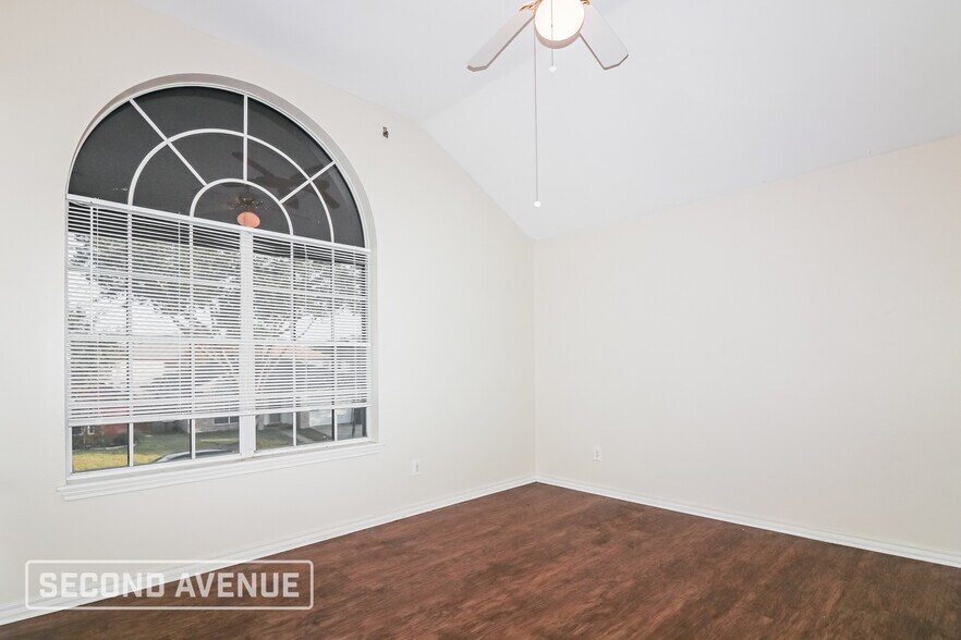 Building Photo - 7613 Timber Crest Dr