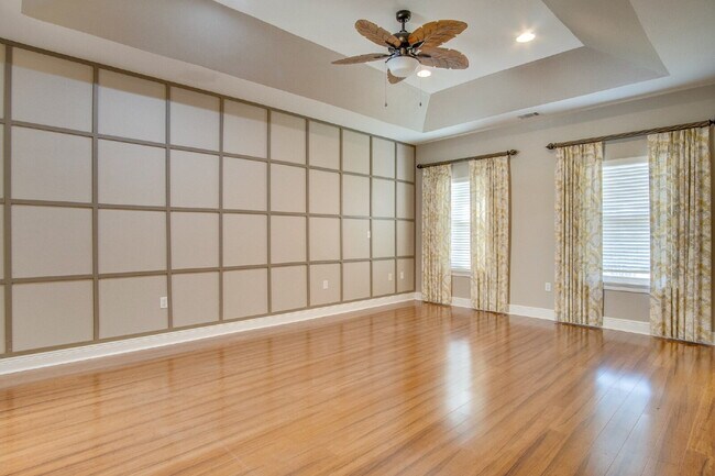 Building Photo - Hidden Creek Golf Course Home with Pool, Fenced Yard, and Bonus Room!