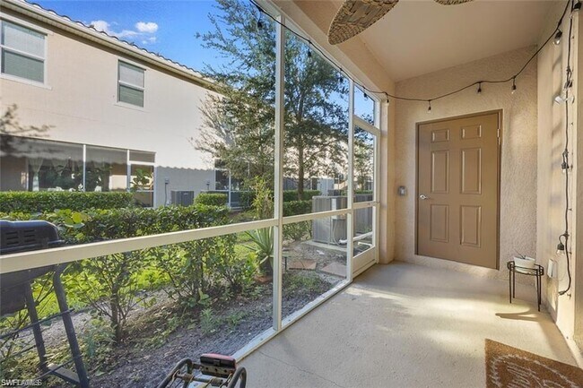 Building Photo - 2707 Blossom Wy