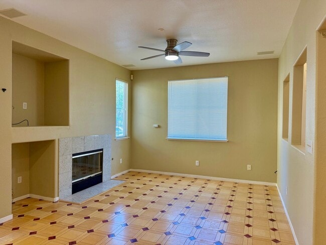 Building Photo - $3,750/ 3 BR – BEAUTIFUL ARDENWOOD HOME IN PRIME FREMONT LOCATION!