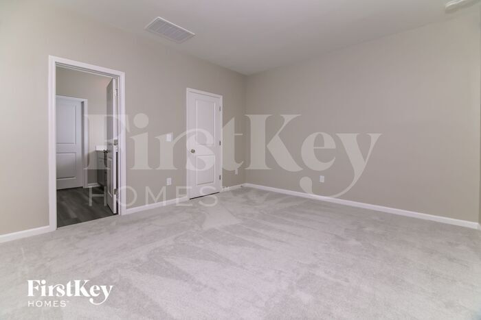 Building Photo - 456 Barnes Lndg Dr