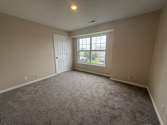 Building Photo - Fully renovated 3 Bed Home in La Vergne with 2-Car Garage