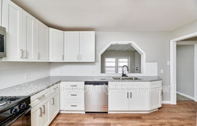 Building Photo - 10315 St Arthur Ln