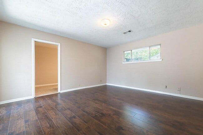 Building Photo - 630 Cherrybark Ln