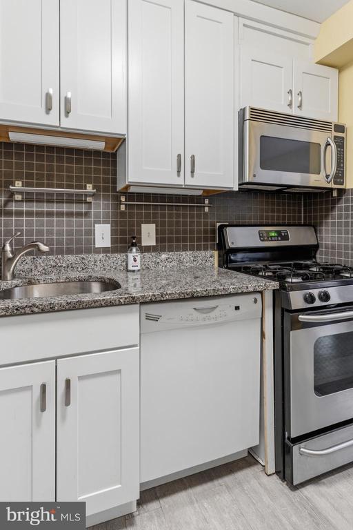 Building Photo - 4371 Cherry Hill Rd