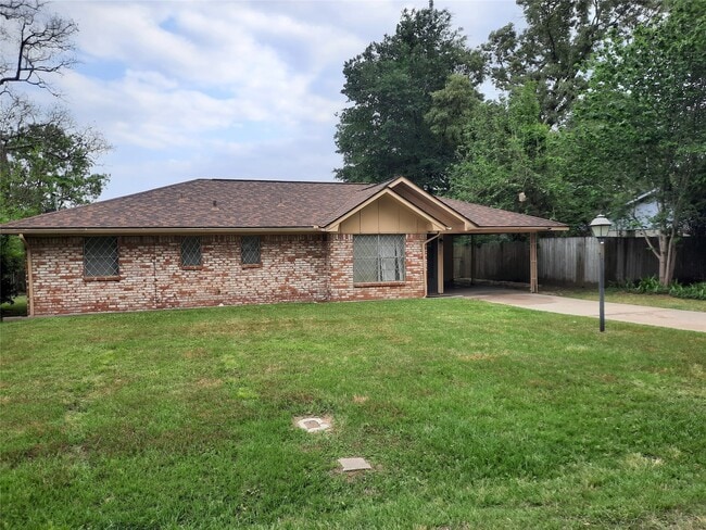 Primary Photo - 207 Shadow Oaks Dr