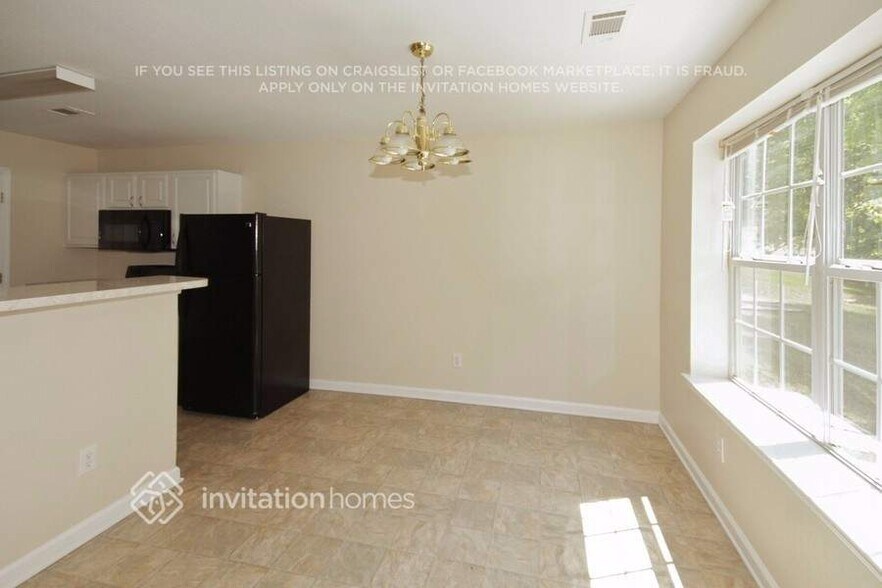 Building Photo - 4435 Ravenwood Dr