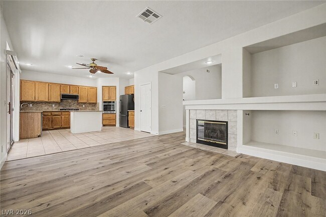 Building Photo - 571 Kavanagh Pl