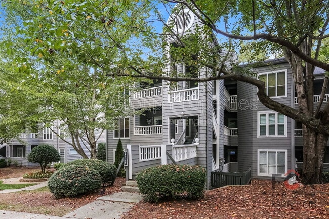 Primary Photo - 220 Northwest Dr