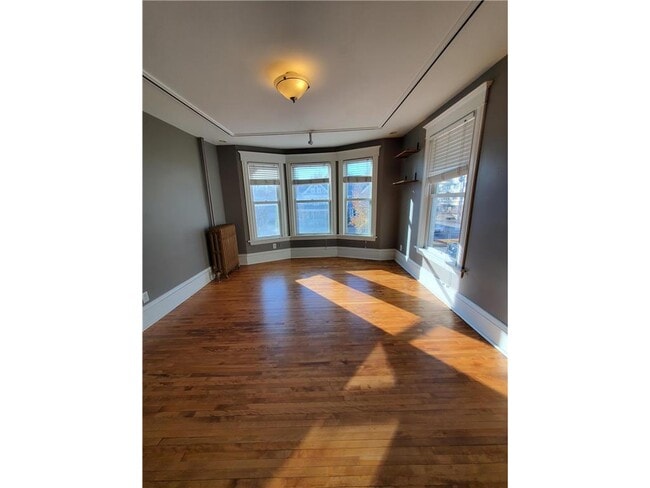 Building Photo - 1712 W 31st St
