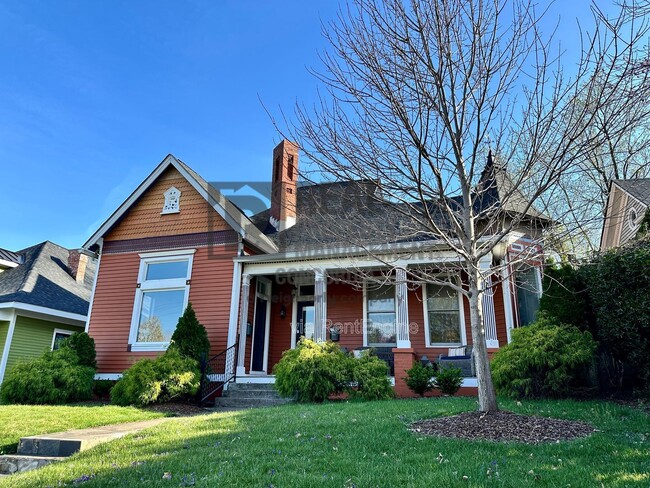 Building Photo - 1208 Woodland St