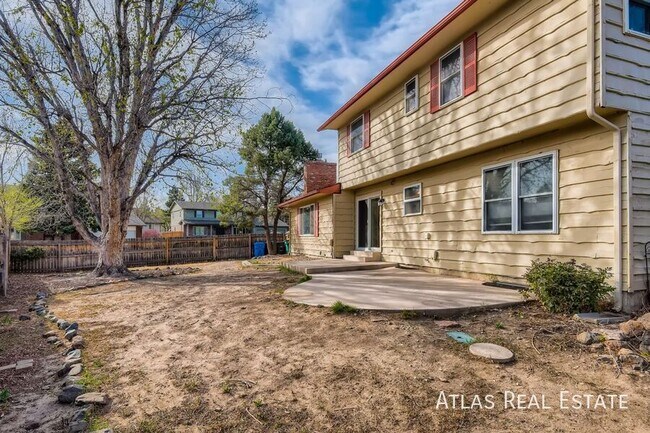 Building Photo - 2994 Whileaway Cir E