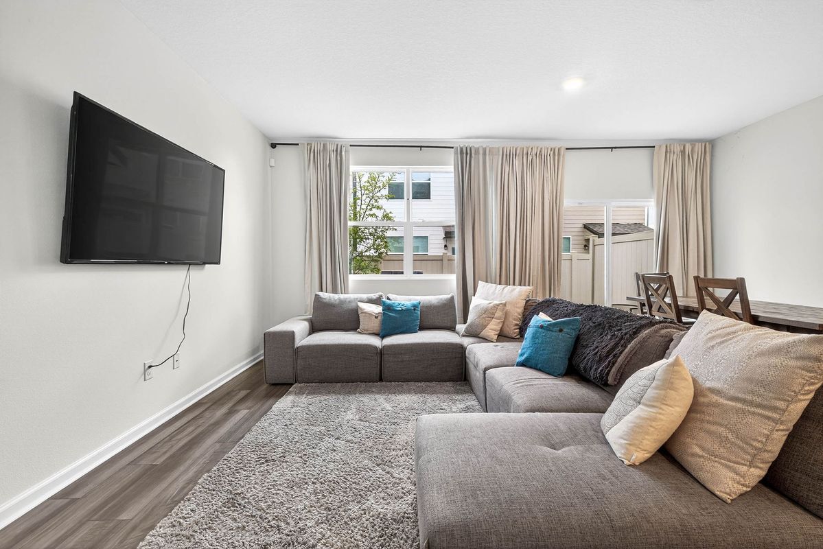 Building Photo - 6150 Calle Ochoa St