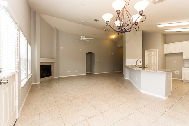 Building Photo - 1413 Gordon Dr
