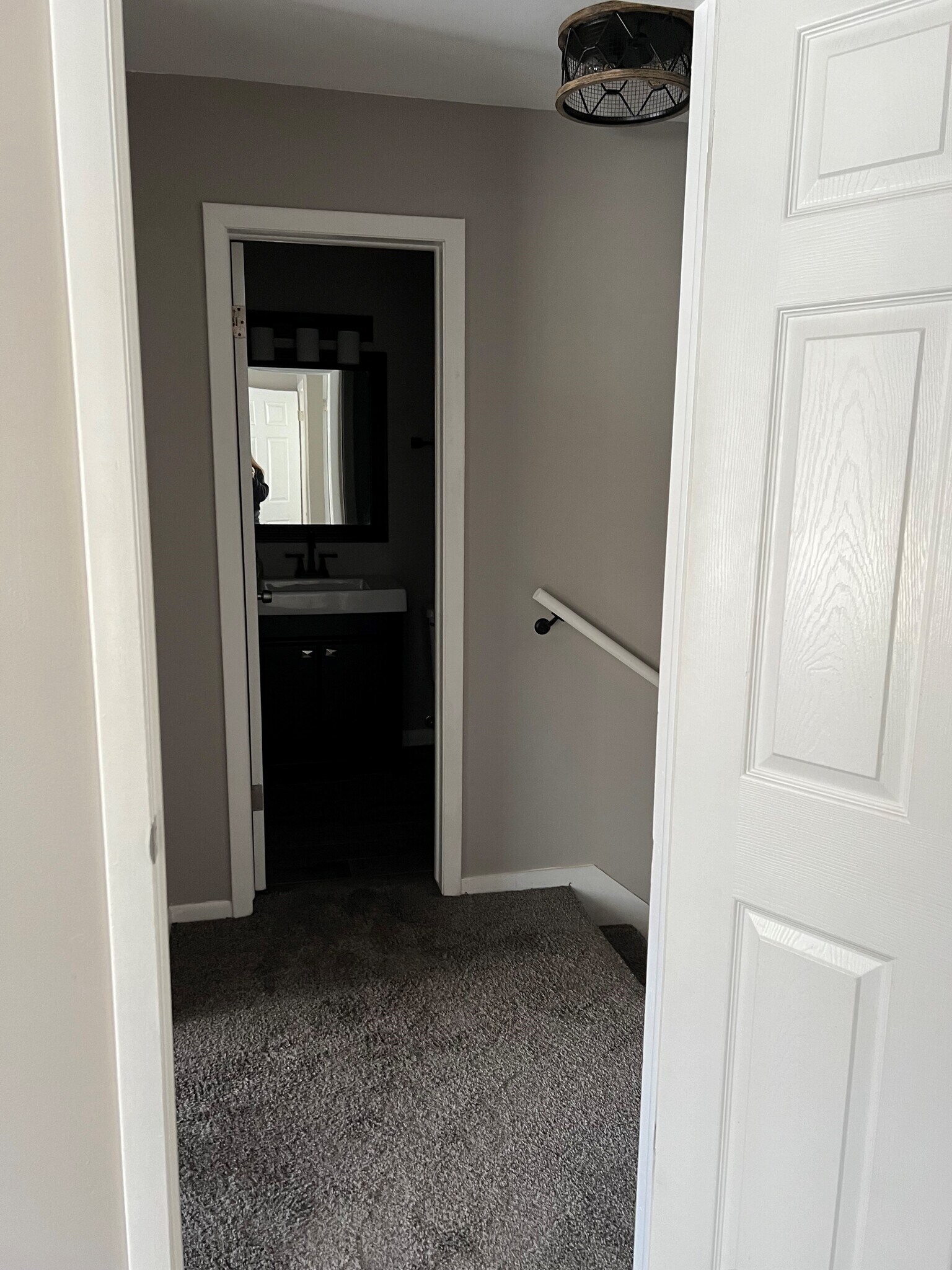 Building Photo - 770 N Main St