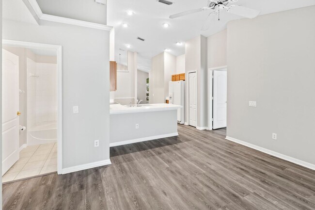 Building Photo - Great Home
