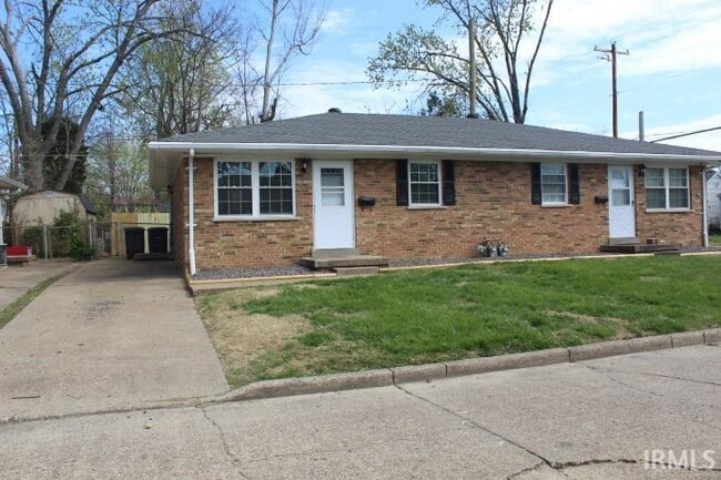 Building Photo - 2555 Stanley Ct