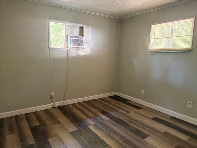 Building Photo - 16423 Stinson Ln