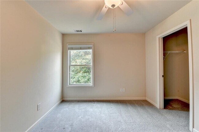 Building Photo - 1205 Apple Blossom Dr