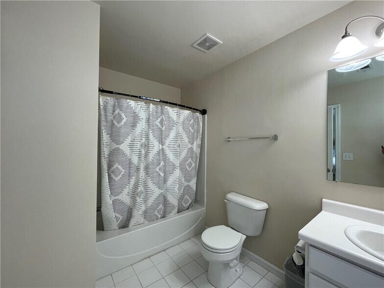 Building Photo - 2167 Meadow Peak Rd