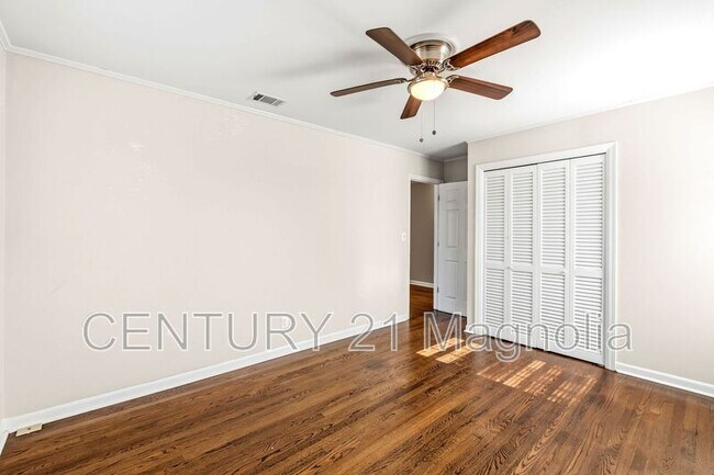 Building Photo - 311 Gardners Mill Ct