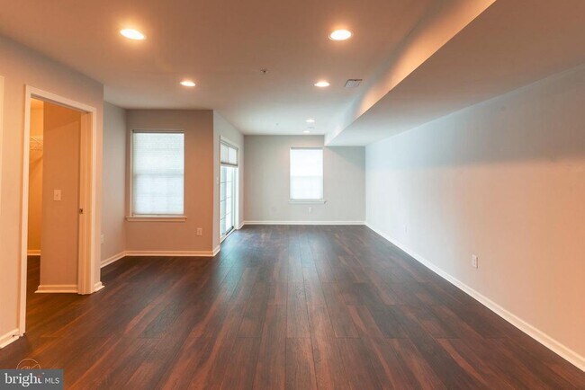 Building Photo - 2305 Maci's Cir