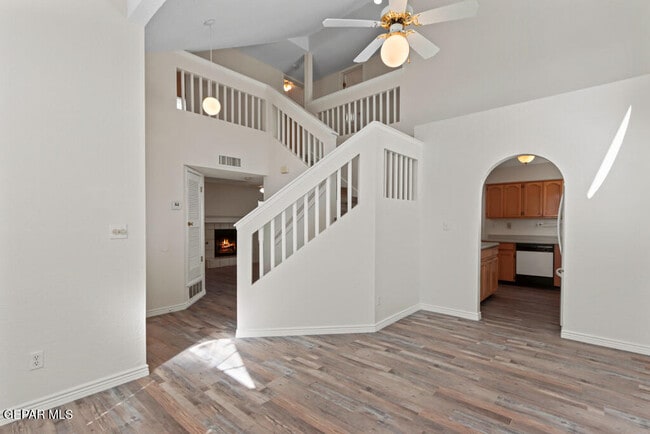 Building Photo - 11823 Stone Castle Dr