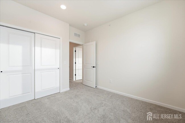 Building Photo - 216 Jessie Pl