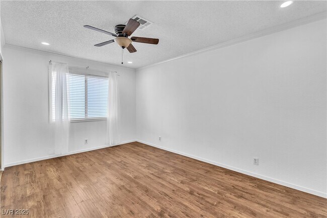Building Photo - 1345 Cinder Rock Dr