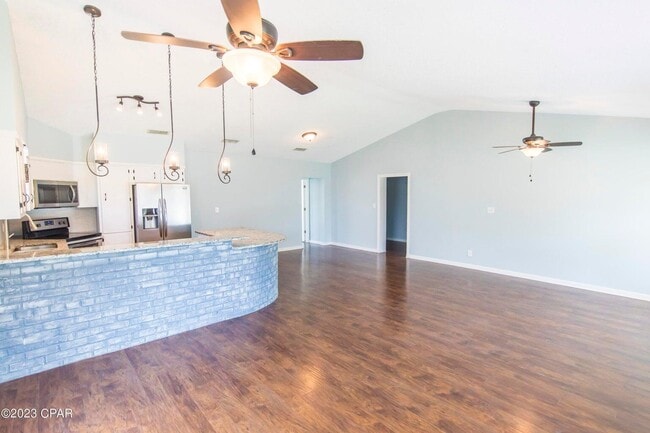 Building Photo - 403 E Gulf Blvd