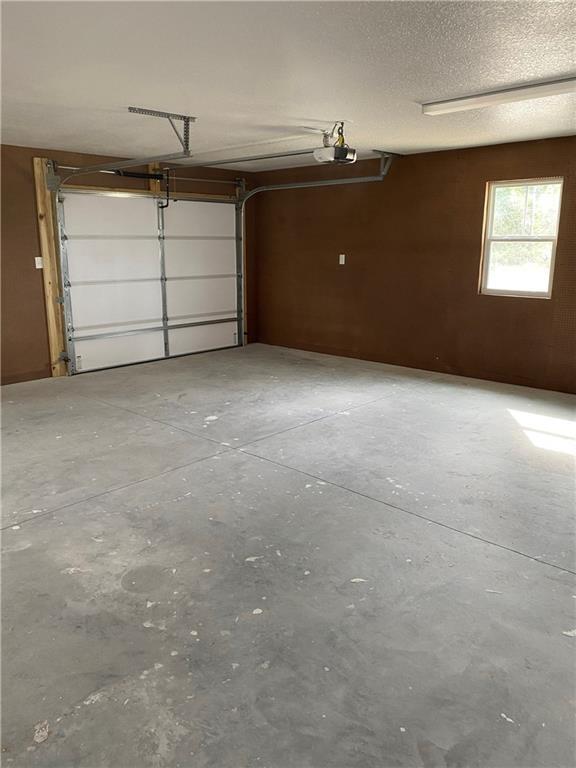 Building Photo - 1998 Raleigh Rd