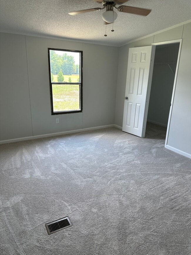 Building Photo - Great rental in Bath