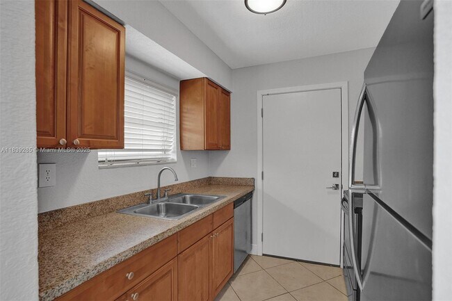 Building Photo - 8475 SW 94th St