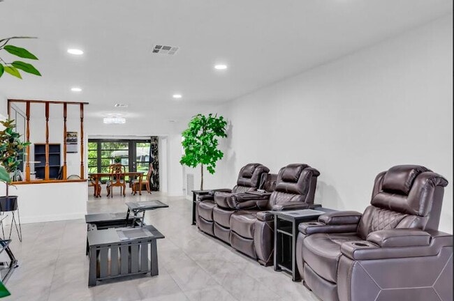 Building Photo - 4857 Dovewood Terrace